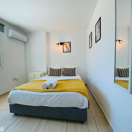 Serena'S 2-Br Apartment In ลาร์นาคา ภายนอก รูปภาพ