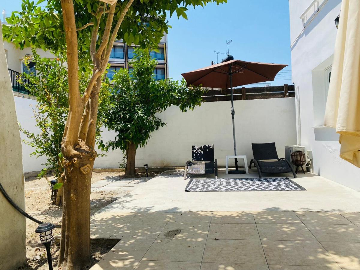Serena'S 2-Br Apartment In ลาร์นาคา ภายนอก รูปภาพ